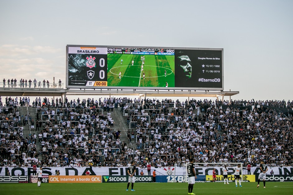 Telo da Arena Corinthians durante jogo contra o Botafogo