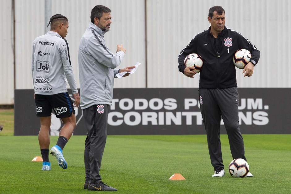 Cuca e Carille no segundo treino preparatrio para o jogo contra o Fluminense