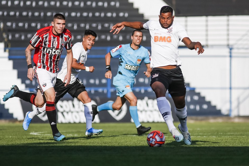 Nathan no ltimo clssico contra o So Paulo, pelo Paulista Sub-20