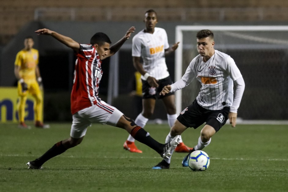 Piton durante vitória contra o São Paulo, pelo Brasileirão Sub-20