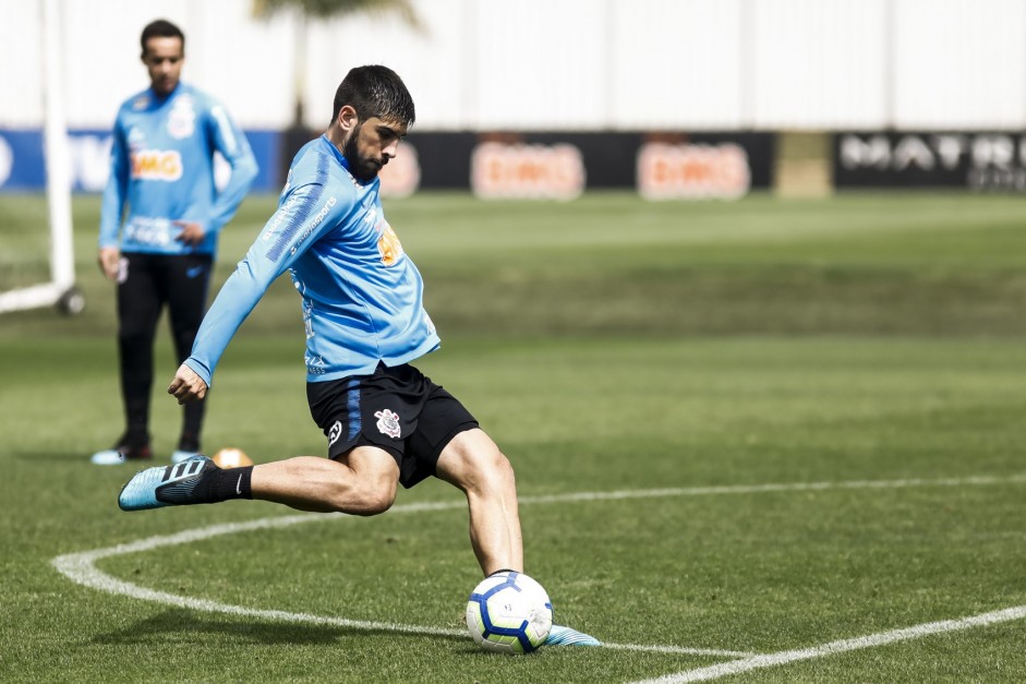 Bruno Méndez durante último treino antes do jogo contra o Avaí, pelo Brasileirão