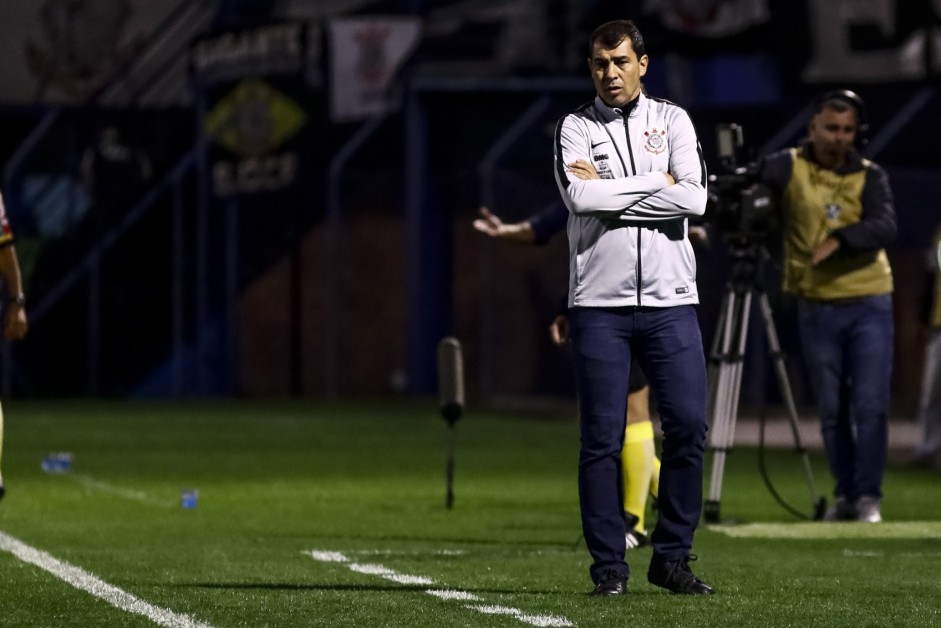Fábio Carille no duelo contra o Avaí, pelo Brasileirão, na Ressacada