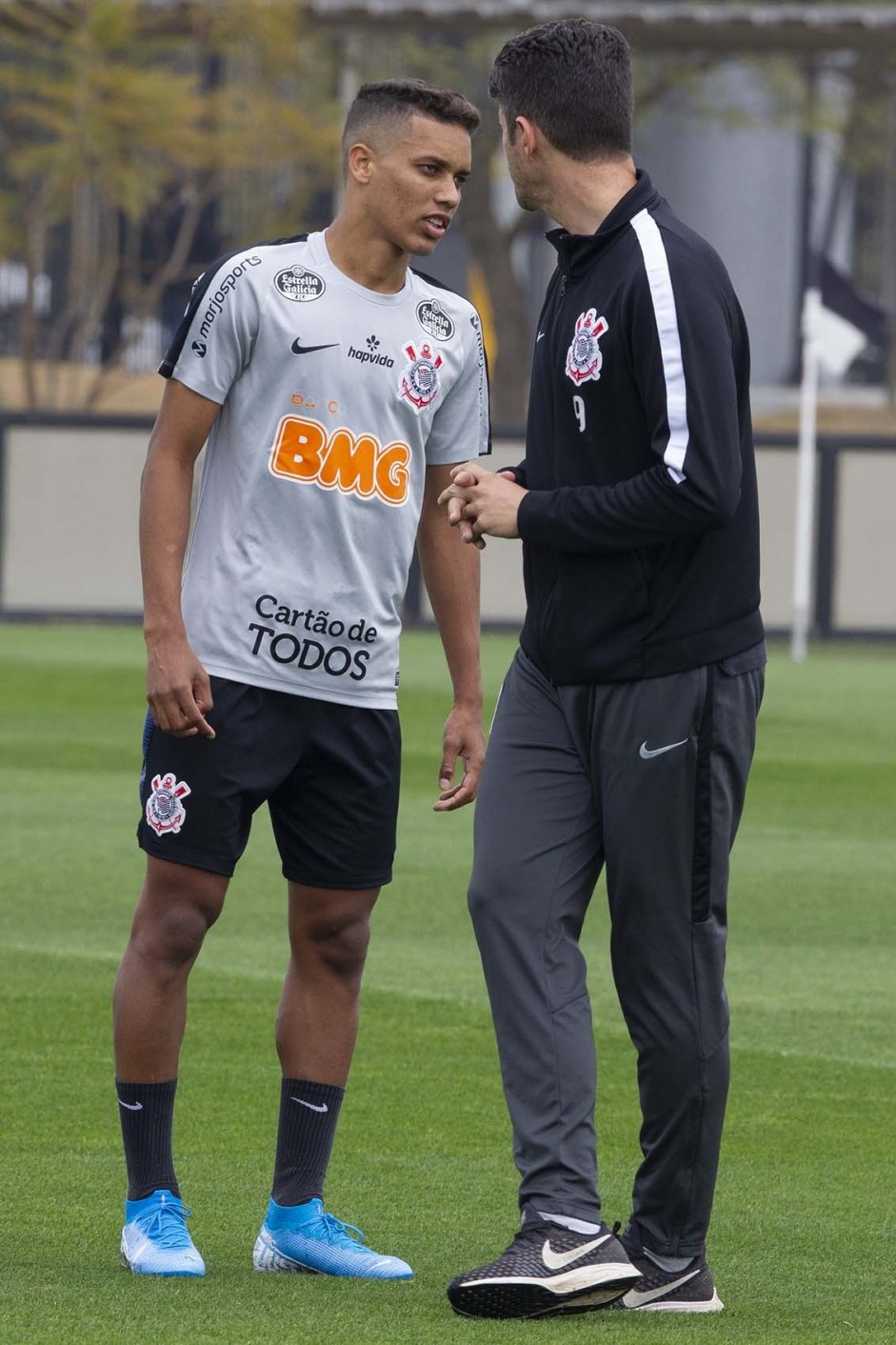 Aps sentir, Pedrinho voltou aos treinos pelo Corinthians