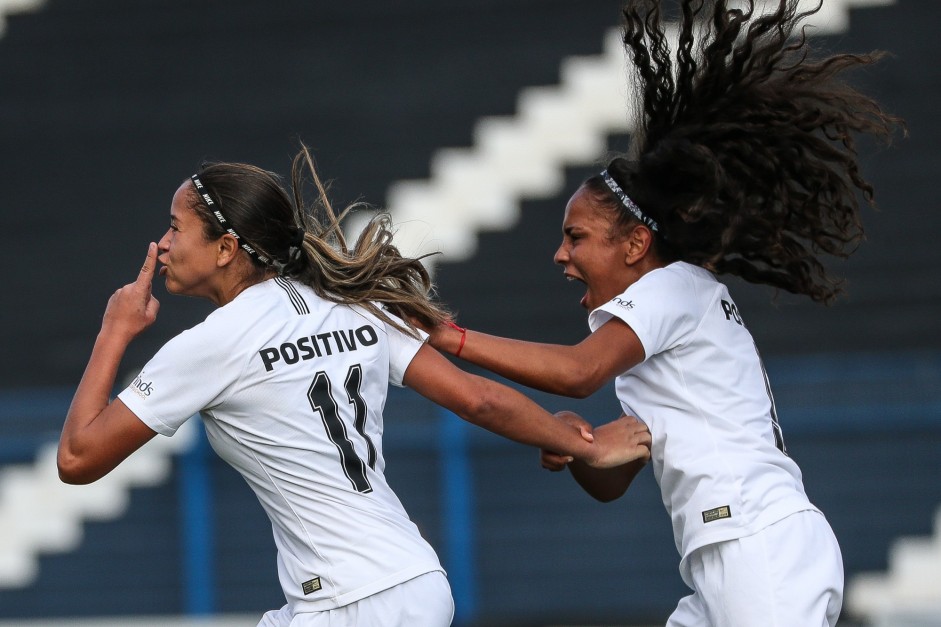 Jogadoras do Corinthians enfrentaram o Estrela de Guarulhos pelo Paulista Feminino Sub17