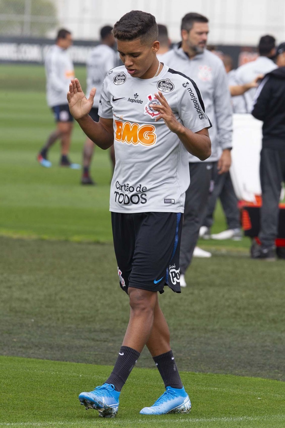Jovem Pedrinho no ltimo treino preparatrio para embate contra o Fluminense