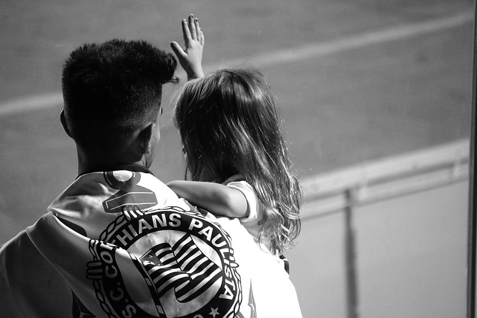 Amor de pai para filho nos jogos do Corinthians