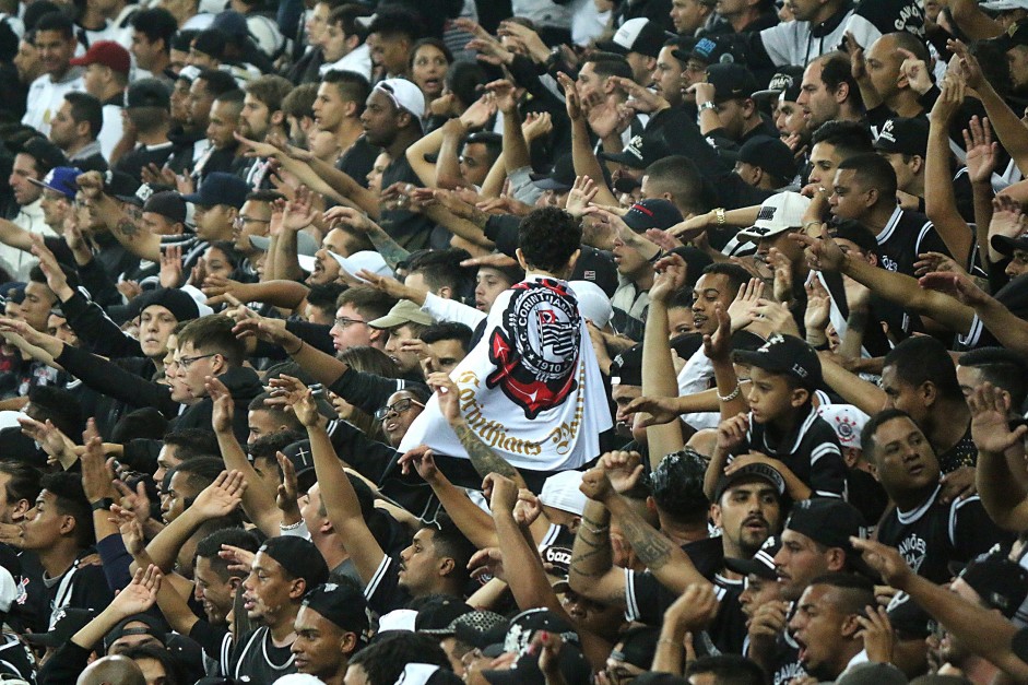 O Corinthians anunciou que 26 mil ingressos foram vendidos antecipadamente para o clssico com o Santos