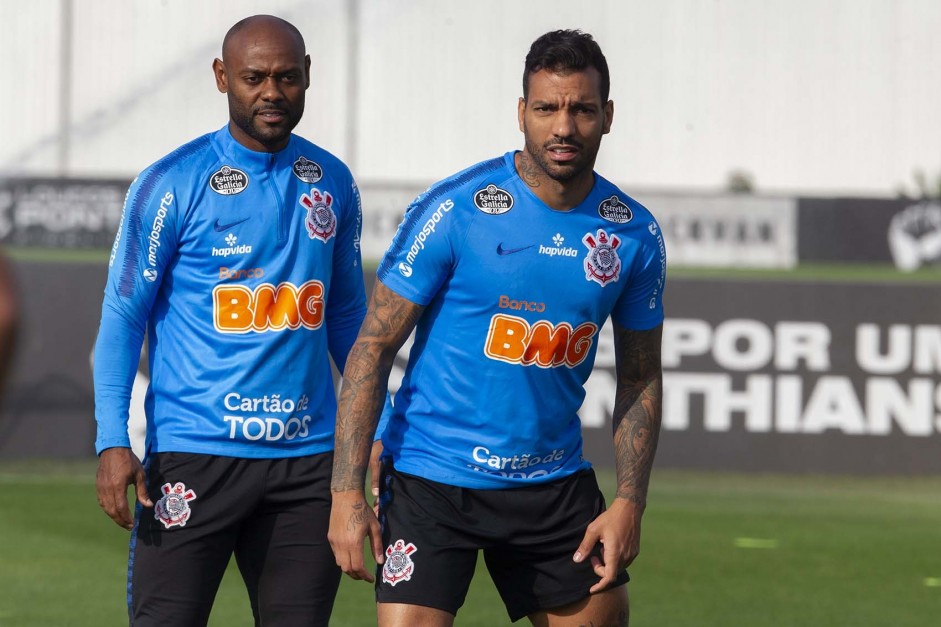 Love e Michel finaliza preparao para jogo contra o Fluminense, pela Sul-Americana