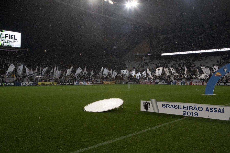 109 bandeiras estiveram presentes na Arena Corinthians em comemorao ao aniversrio do clube