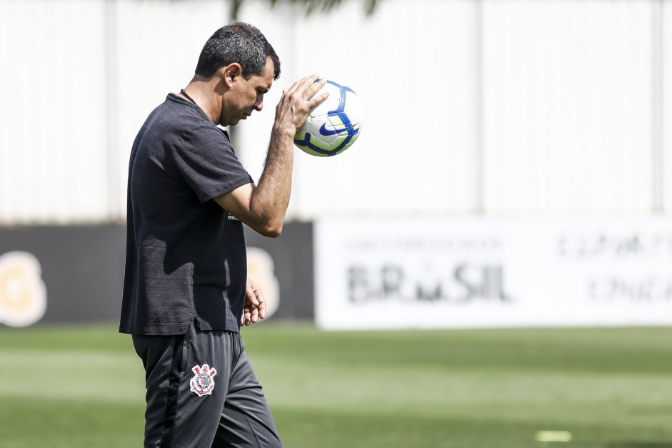 Fbio Carille enfrenta seu pior momento desde que assumiu o Corinthians, em 2017