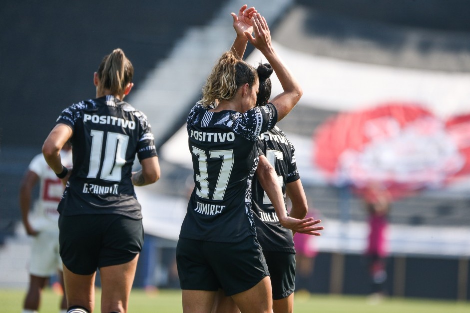 Corinthians venceu o Flamengo e est na final do Brasileiro Feminino