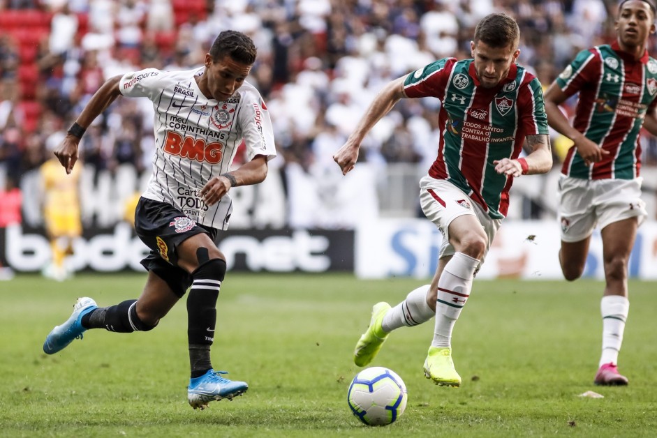 Garoto Pedrinho no jogo contra o Fluminense, pelo Brasileiro, no Man Garrincha