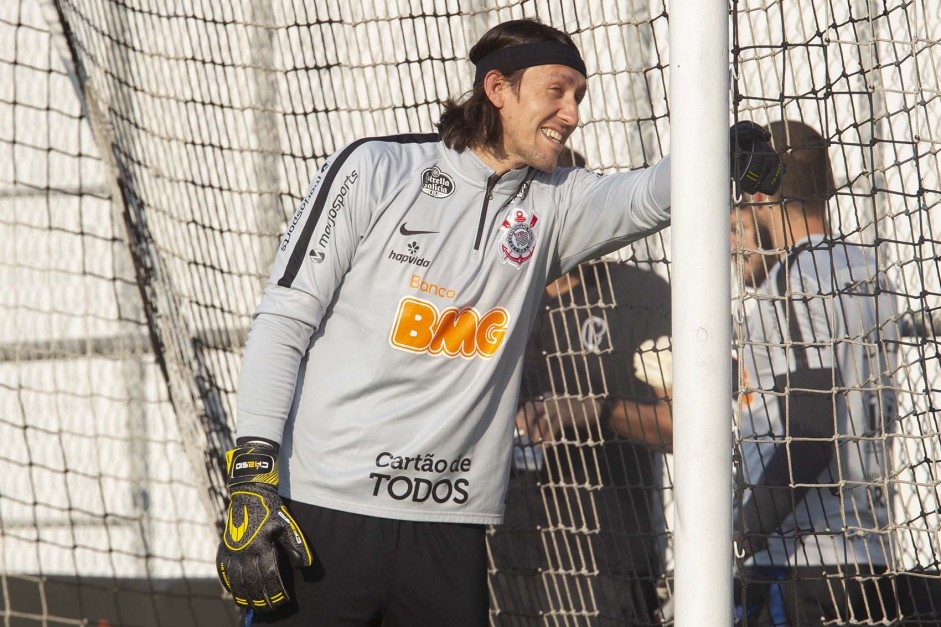 Goleiro Cássio volta aos treinos nesta segunda-feira para enfrentar o Del Valle