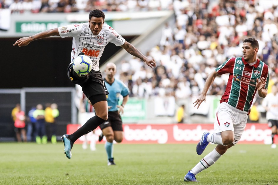 Gustavo no jogo contra o Fluminense, pelo Brasileiro, no Man Garrincha