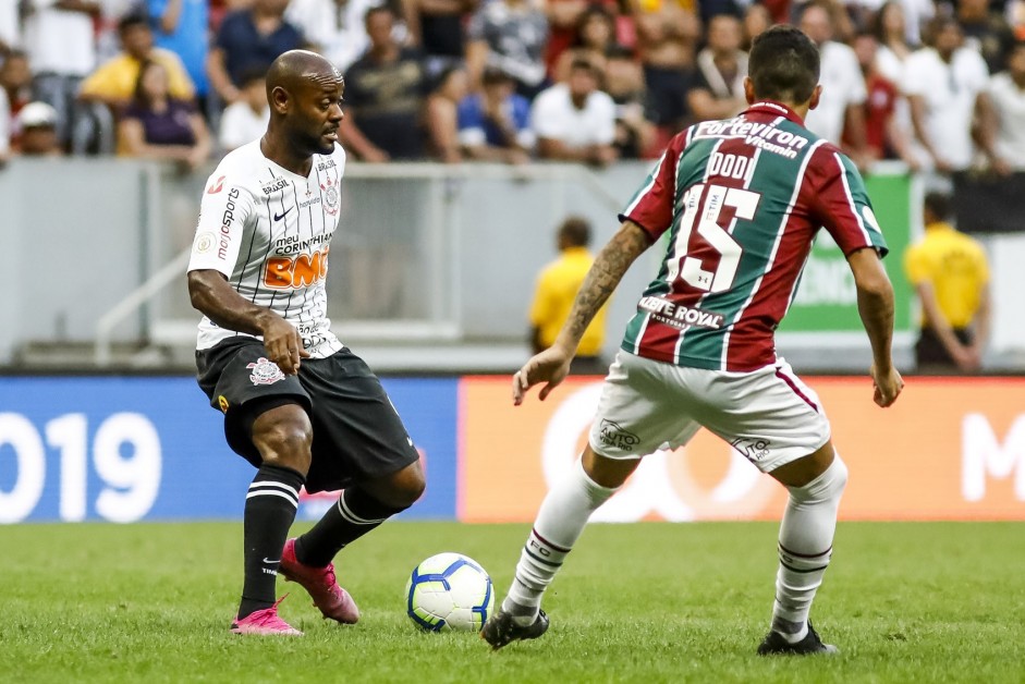 Vagner Love no jogo contra o Fluminense, pelo Brasileiro, no Man Garrincha