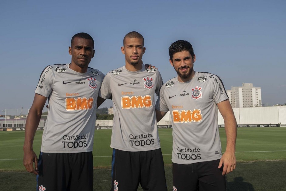 Marllon, Joo Victor e Bruno Mndez durante ltimo treino antes da deciso pela Sul-Americana