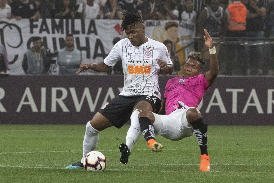Jesus no duelo contra o Del Valle, na Arena Corinthians, pela Copa Sul-Americana