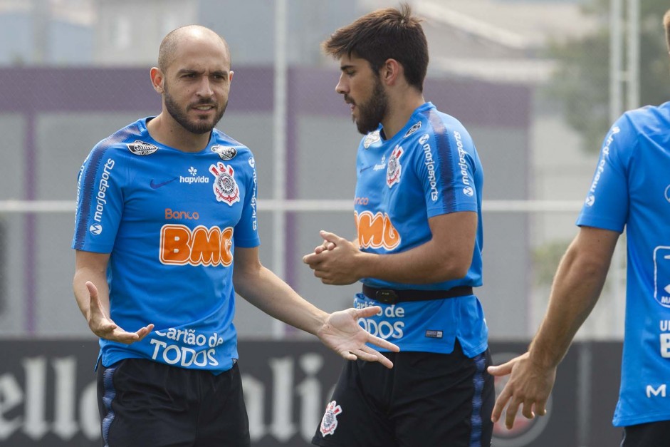 Rgis e Mndez no ltimo treino antes do jogo contra o Bahia, pelo returno do Brasileiro