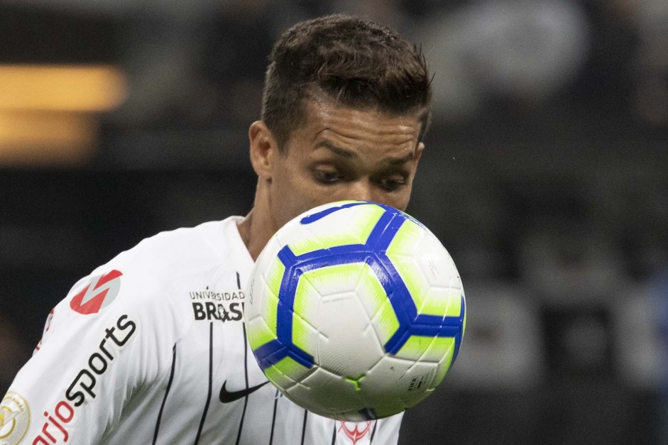 Pedrinho voltar a desfalcar Corinthians no Brasileiro por motivo de convocao