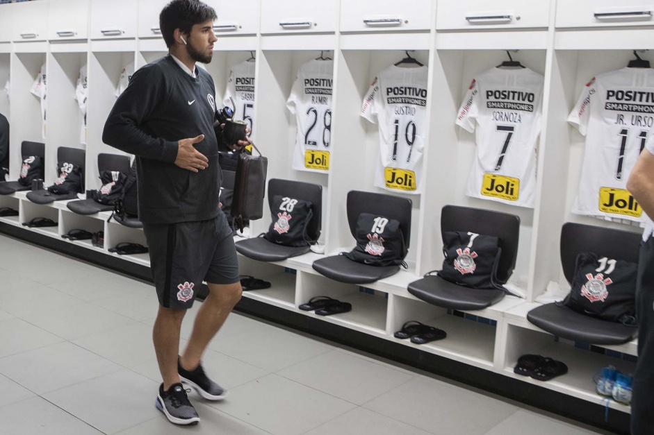 Bruno Mndez desfalcar o Corinthians contra o Internacional, em 16 de novembro, na Arena