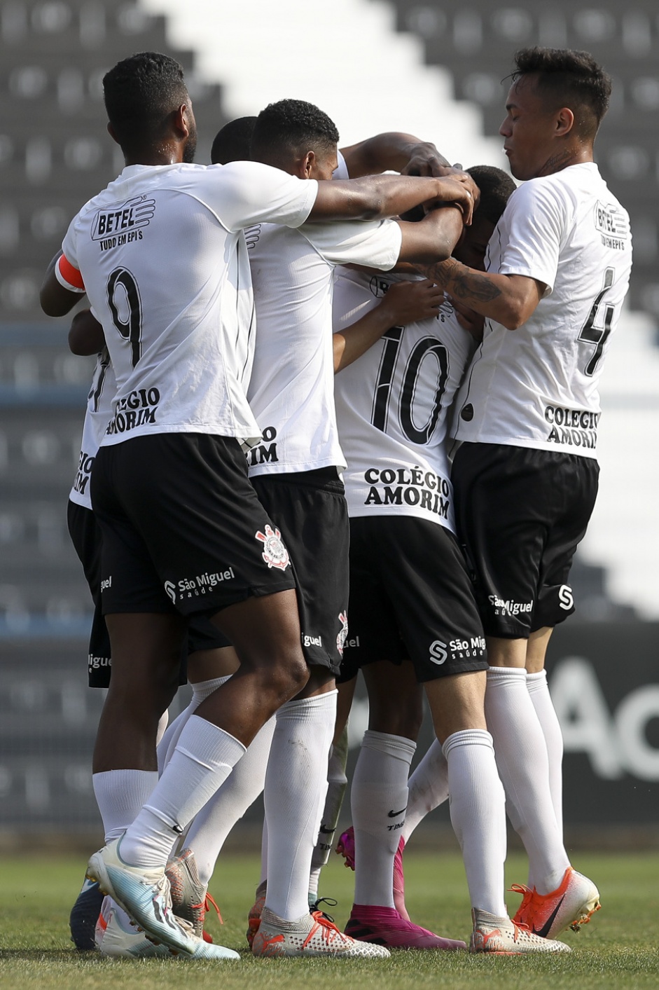 Jogadores do Timozinho durante o jogo contra o Botafogo, pelo Brasileiro Sub-20