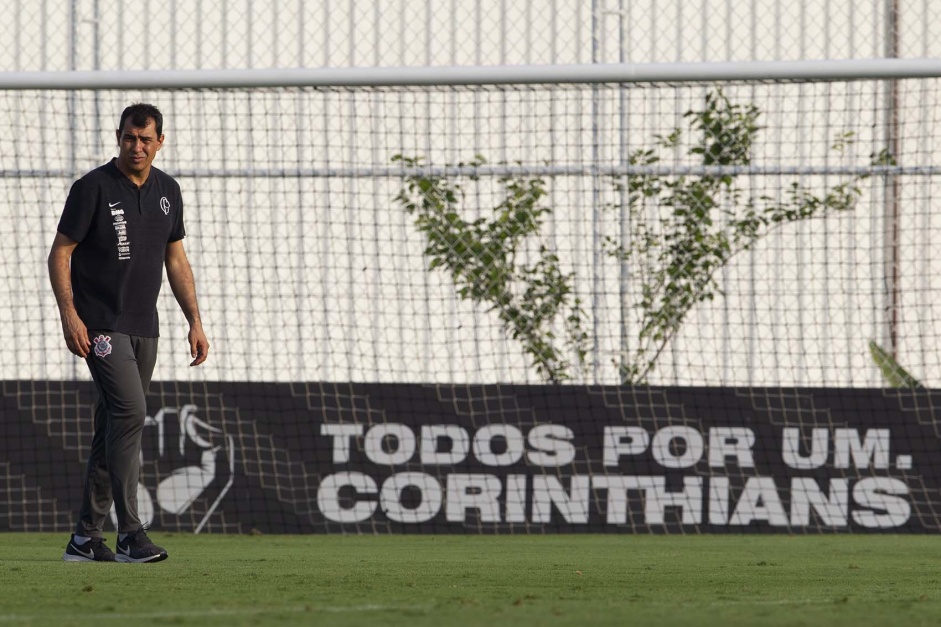 Carille espera Corinthians mais estruturado por mais sucesso em eventual terceira passagem