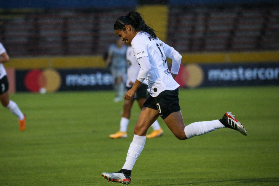 Victria durante duelo contra o Amrica de Cali, pela Libertadores Feminina