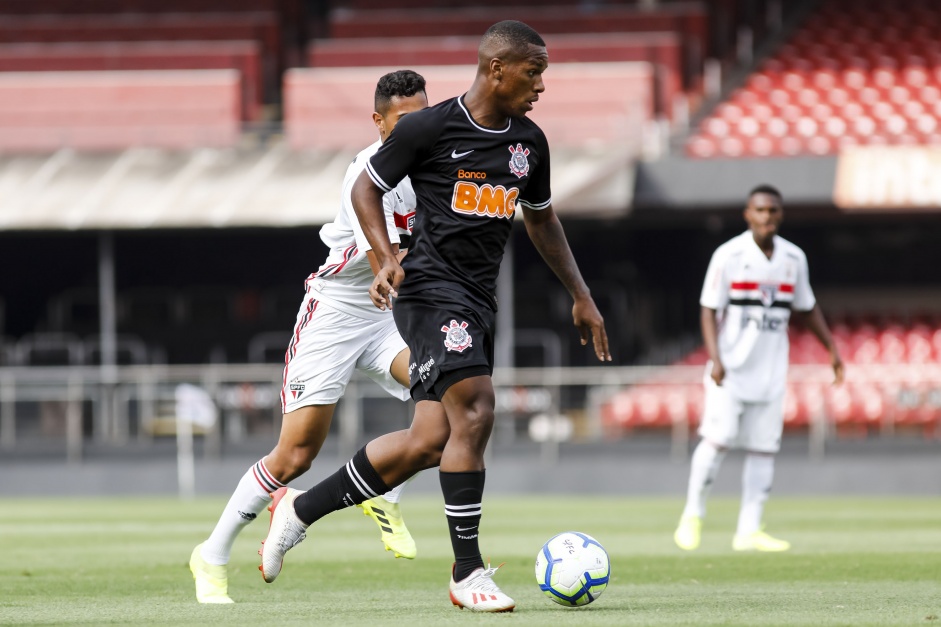 Xavier durante jogo contra o So Paulo pelo Campeonato Brasileiro Sub-20