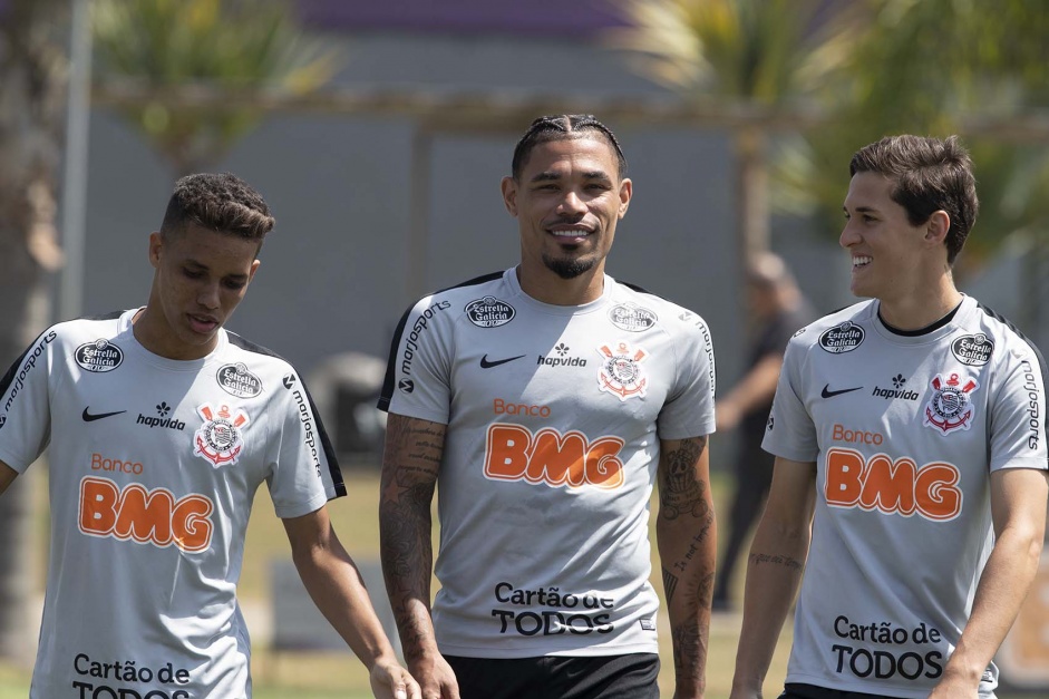 Pedrinho, Urso e Vital durante ltimo treino antes do jogo contra o Santos, pelo Brasileiro