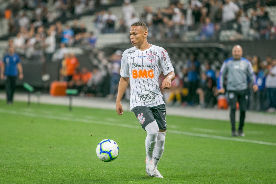 Garoto ganhou a titularidade do Corinthians rapidamente