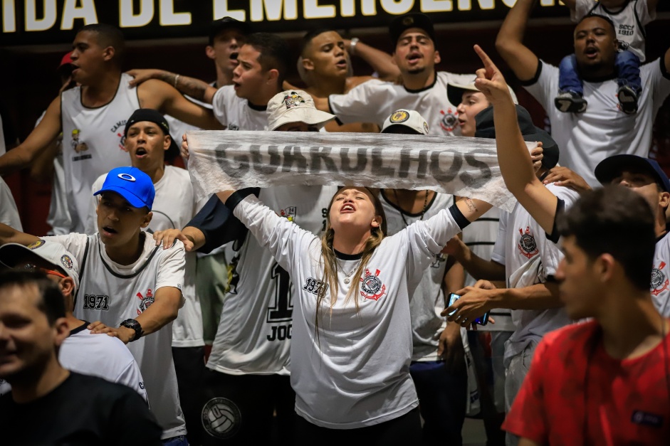 Corinthians enfrenta o Botafogo pelo NBB
