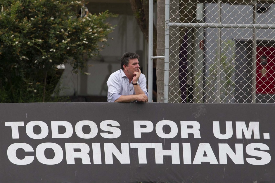 Presidente Andrs Sanchez durante treino do Corinthians no CT Joaquim Grava