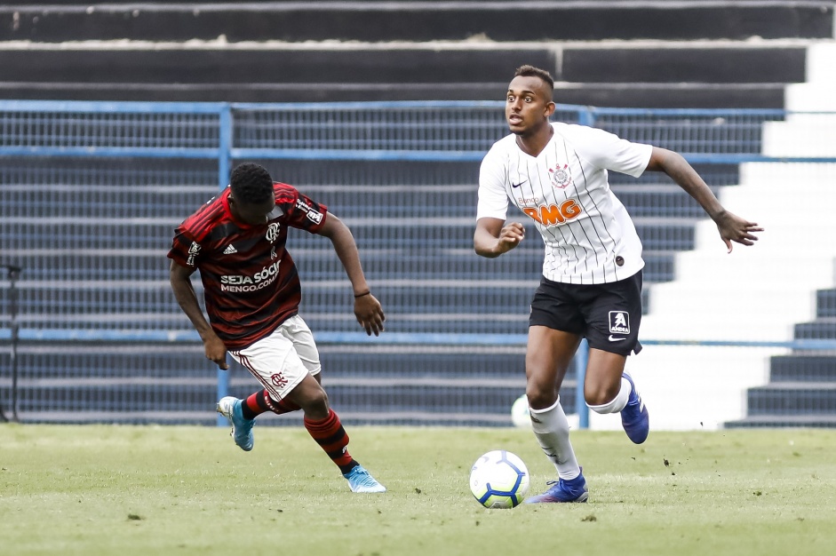 Pela semifinal do Brasileiro Sub-20, Corinthians leva a pior e sai atrs do Flamengo