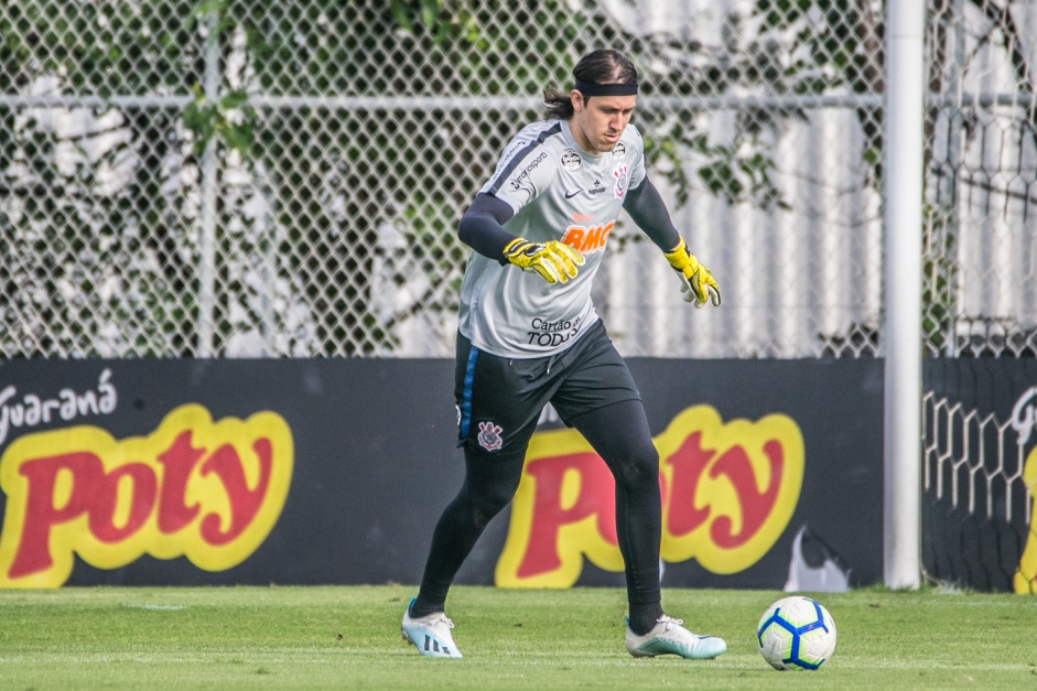 Cássio no treinamento desta quarta-feira no CT Joaquim Grava