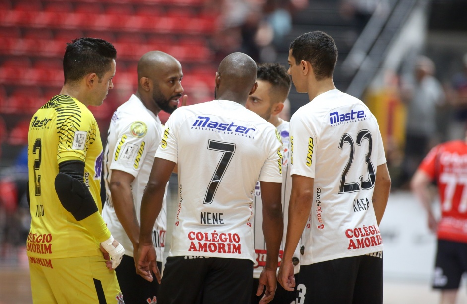 Corinthians vai disputar a Supercopa em maro