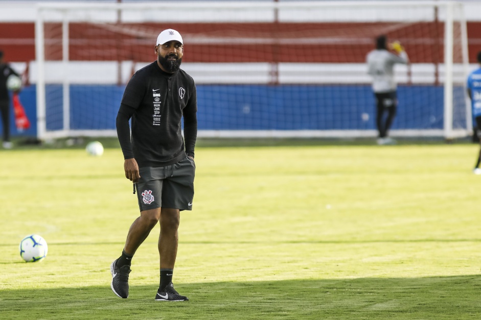 Coelho no último treino do Corinthians antes do jogo contra o Ceará, em Fortaleza