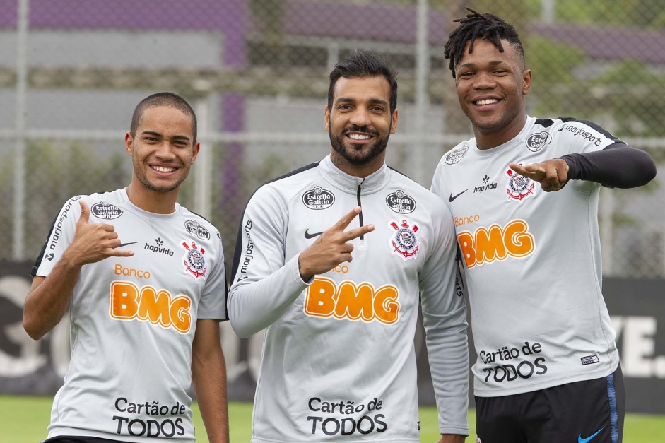 Jogadores do Corinthians voltam aos treinos para ltimo compromisso do Timo no ano