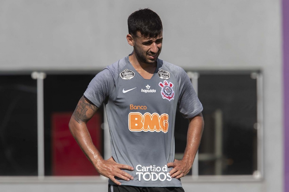 Camacho no treino de reapresentao do elenco do Corinthians para temporada 2020