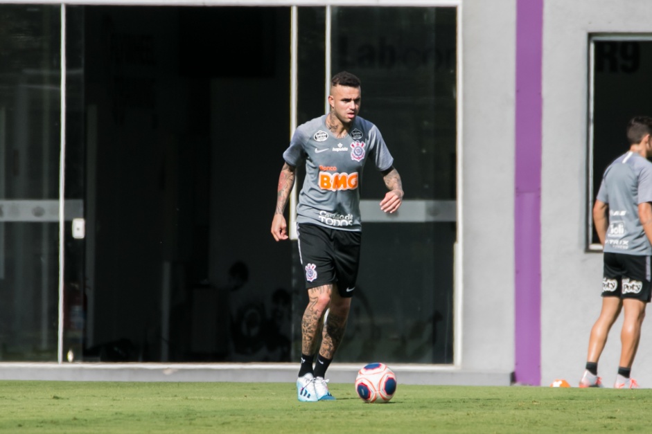 Luan durante primeiro treino do elenco profissional do Corinthians de 2020