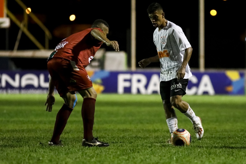 Richard durante jogo contra o Fluminense-PI, pela Copinha São Paulo 2020