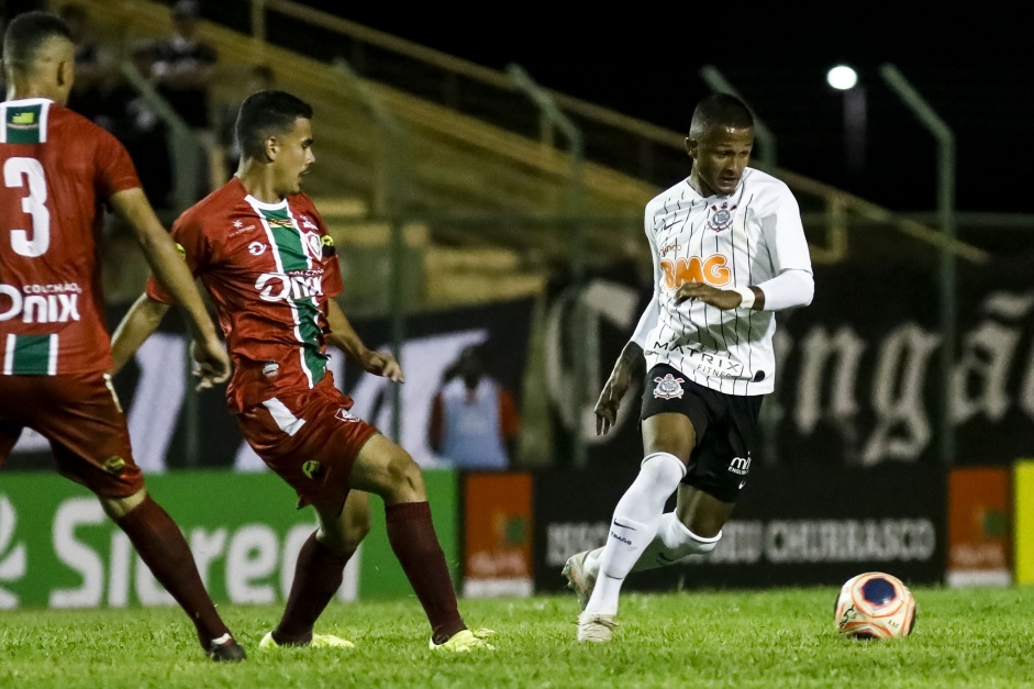 Ruan durante jogo contra o Fluminense-PI, pela Copa São Paulo 2020