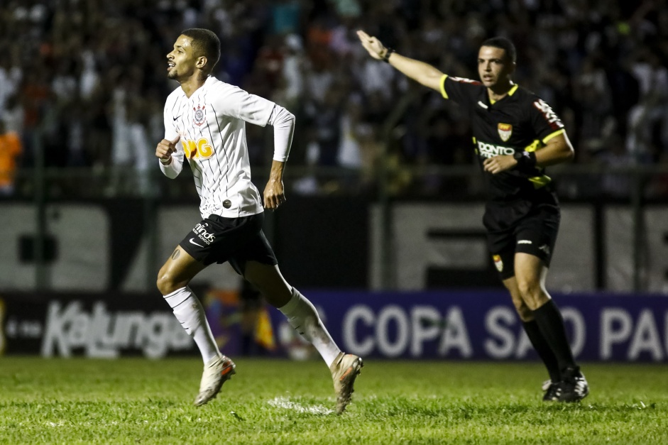 Vitinho também foi um dos autores dos gols do Timãozinho sobre o Fluminense-PI