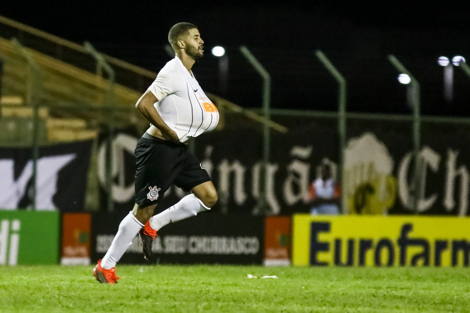 Walisson durante jogo contra o Fluminense-PI, pela Copinha São Paulo 2020