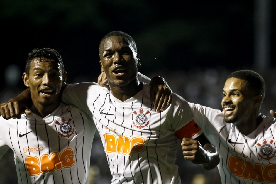 Xavier durante duelo contra o Fluminense-PI, pela Copinha So Paulo 2020