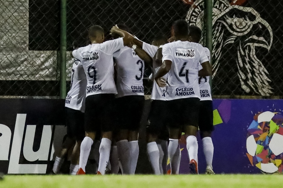 Corinthians vence Cuiab e se classifica para terceira fase da Copinha