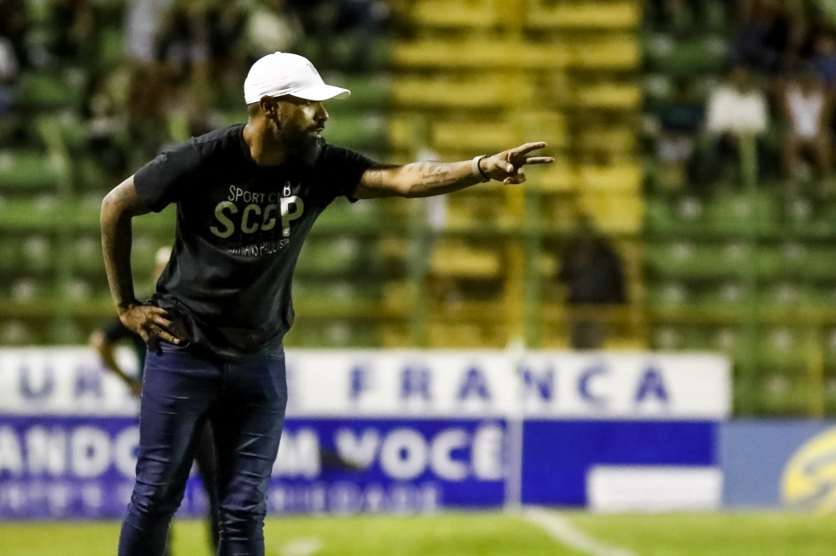 Treinador Coelho no duelo contra o Juventude, pela Copinha So Paulo 2020