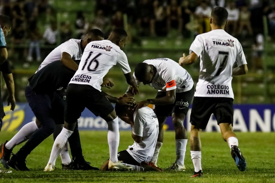 Jogadores do Timozinho no jogo contra  Juventude, pelo Copinha