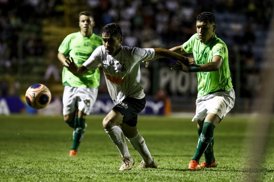 Corinthians e Juventude duelaram pela Copa So Paulo de Futebol Jnior