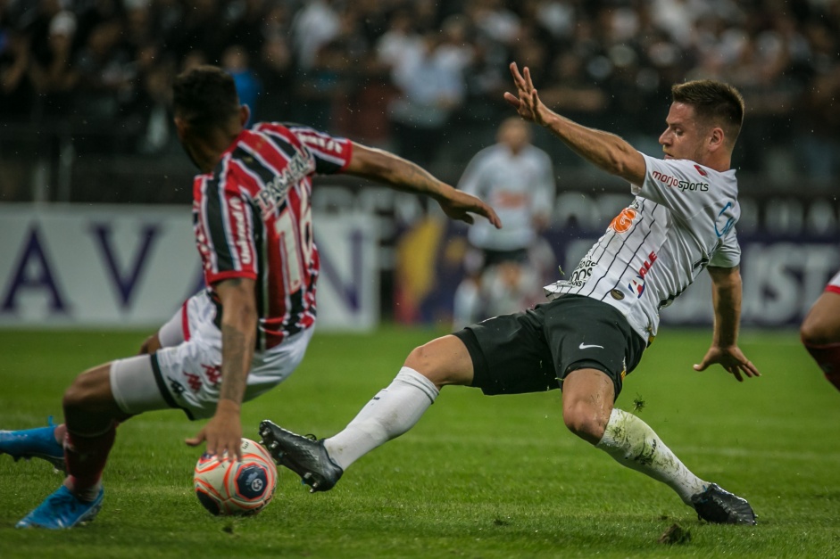 Ramiro durante a partida contra o Botafogo-SP
