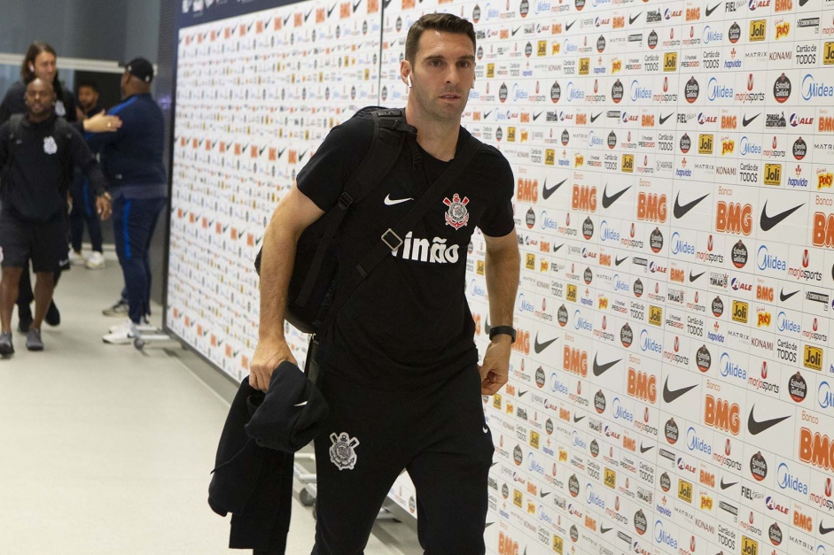 Boselli chega a Arena Corinthians para duelo contra o Botafogo-SP, pelo Paulista